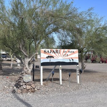 Safari RV Park Logo